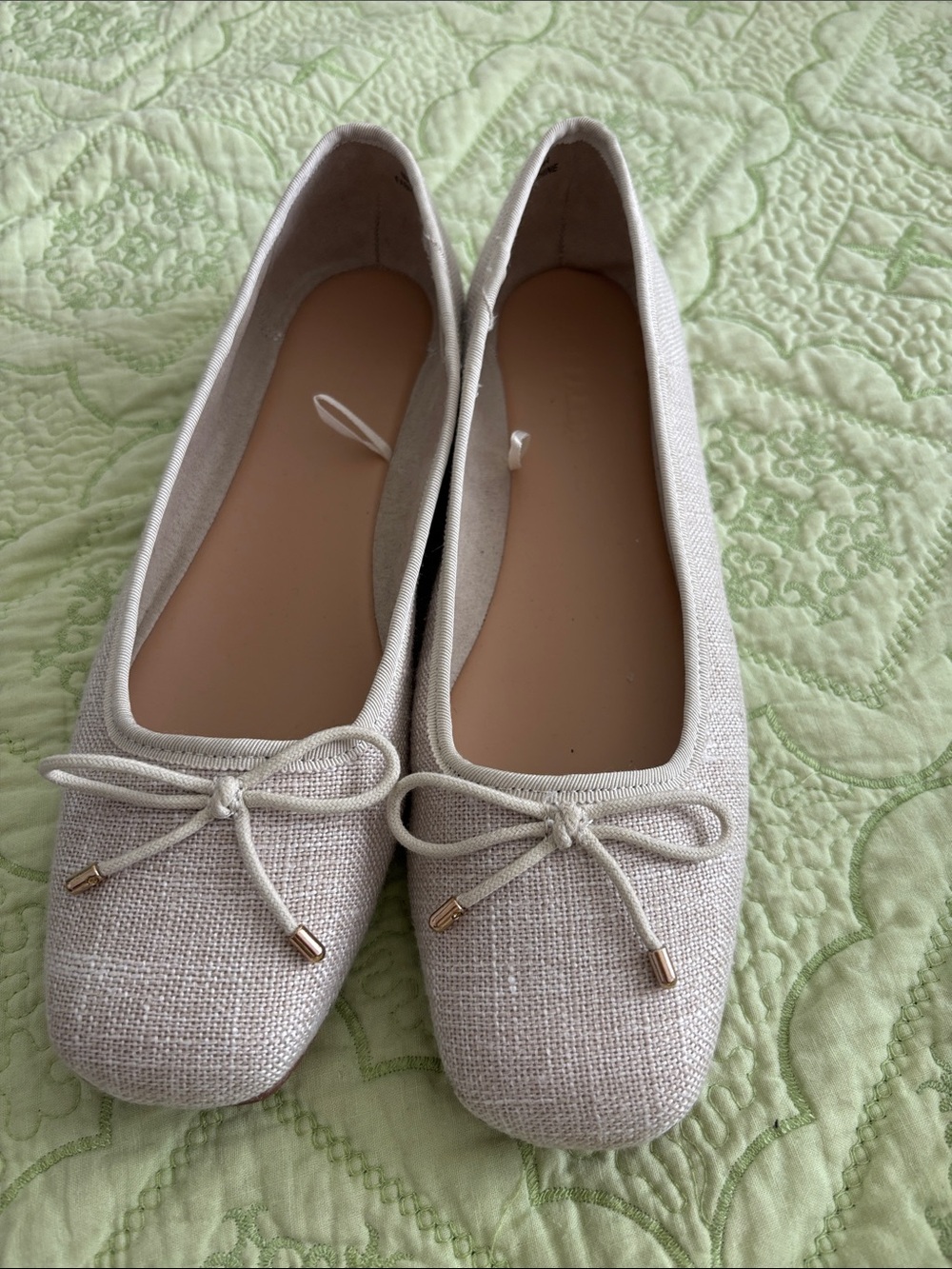 Joe Fresh Cream Linen Bow Ballet Flats